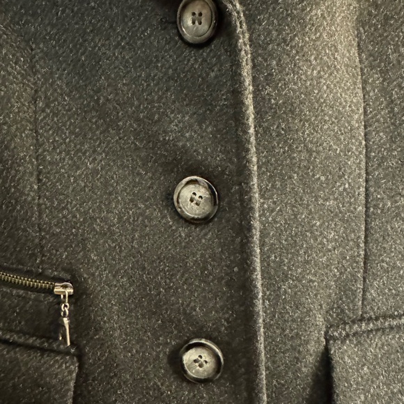 Blazer - Picture 5 of 7